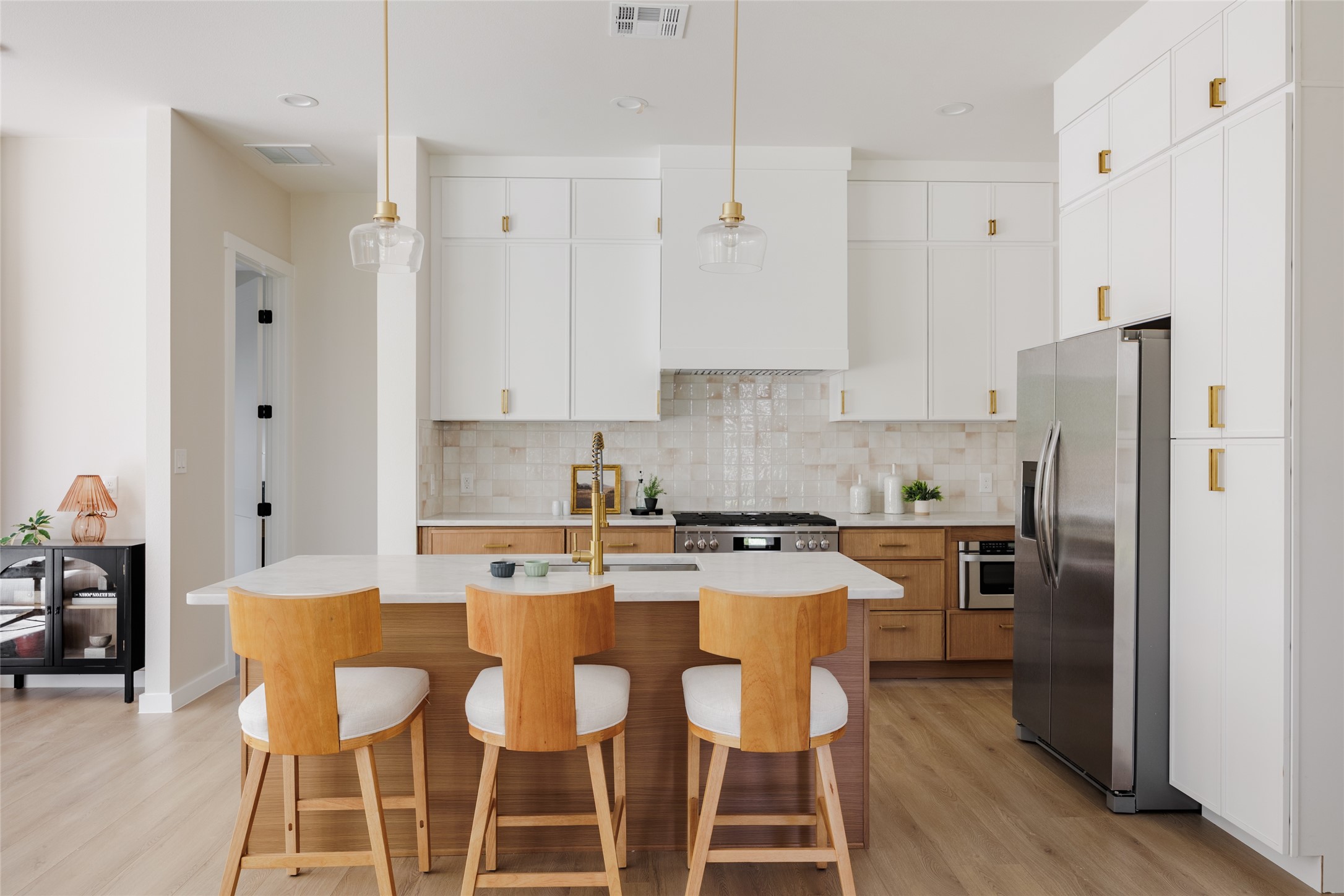 901 Redd Street Austin, TX 78745 - Photo 5 of 29 Kitchen