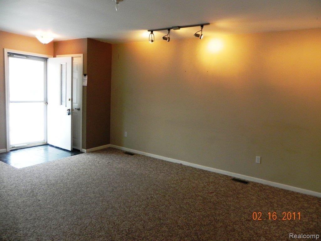 3510 Harrison Avenue Rochester, MI 48307 - Photo 7 of 20 DSCN7387