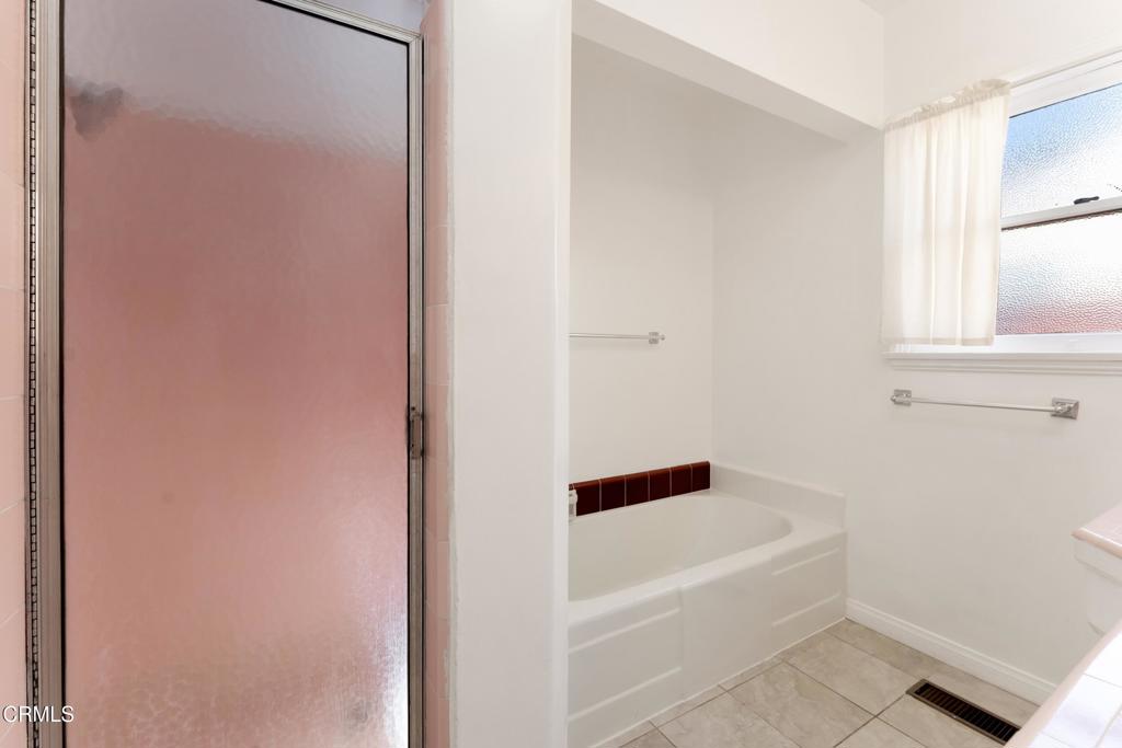 2254 Queensberry Road Pasadena, CA 91104 - Photo 13 of 19 2254 Queensbury_ Low Res 013