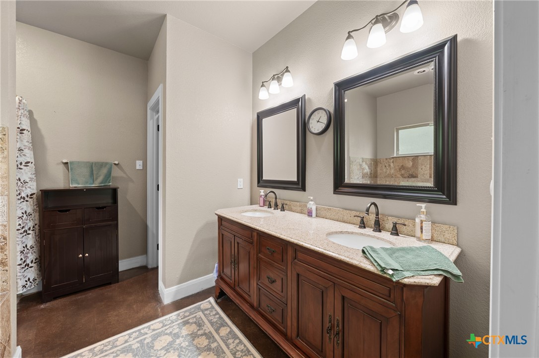 555 East Rio Poco Street Little River-Academy, TX 76554 - Photo 24 of 47 PRIMARY BATH