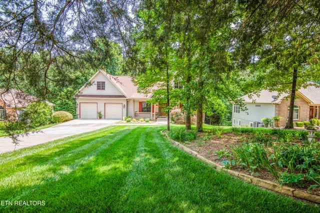 $659,000 | 308 Tahlequah Drive, Loudon, TN 37774