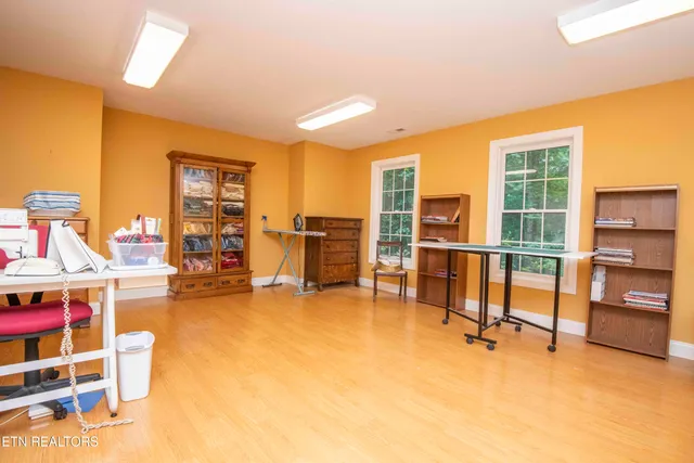 $659,000 | 308 Tahlequah Drive, Loudon, TN 37774