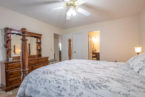 $1,100,000 | Tbd Deer Run Drive, Unit 22 24 AND 27, Abingdon, VA 24211