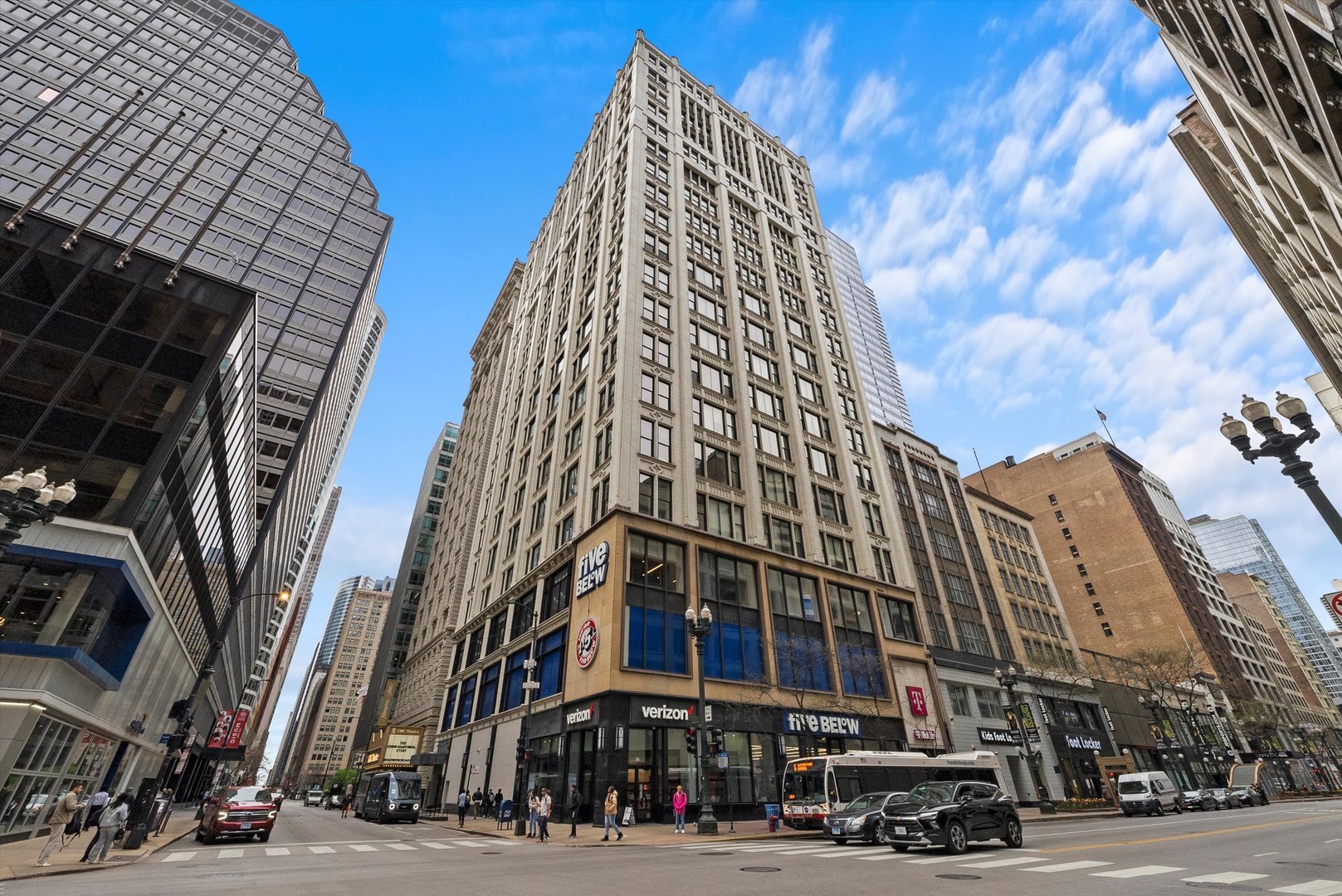 8 West Monroe St Unit 1704  