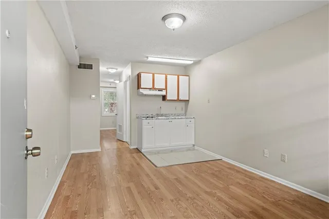 $900 | 6555 Park Manor Drive, Unit 256, Metairie, LA 70003