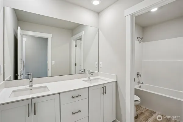 $1,499,995 | 560 Southeast 11th Place, Unit 12, North Bend, WA 98045