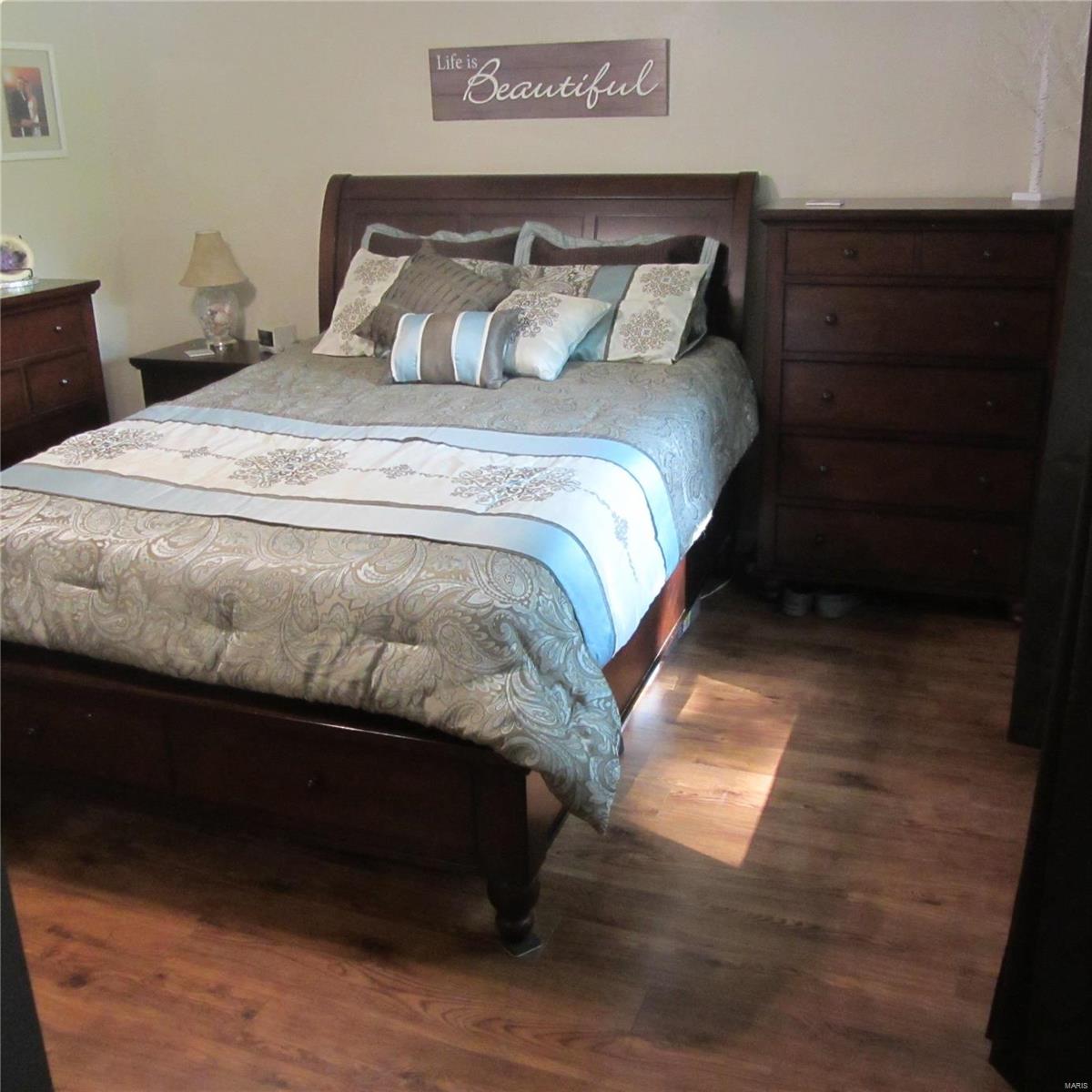 5683 Hempline Road St. Louis, MO 63129 - Photo 10 of 18