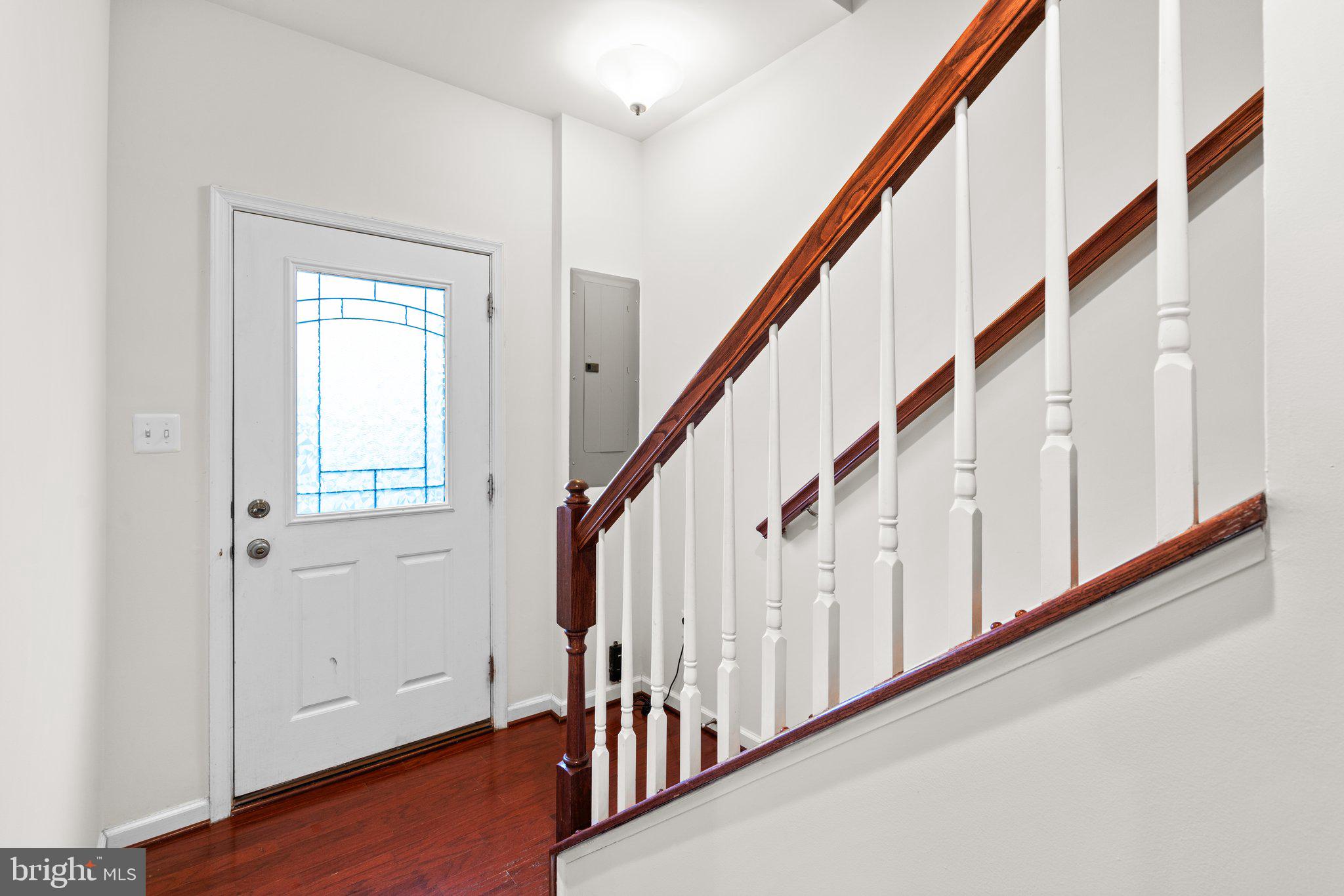 7345 Old Calvary Road Hanover, MD 21076 - Photo 32 of 44 Welcoming foyer