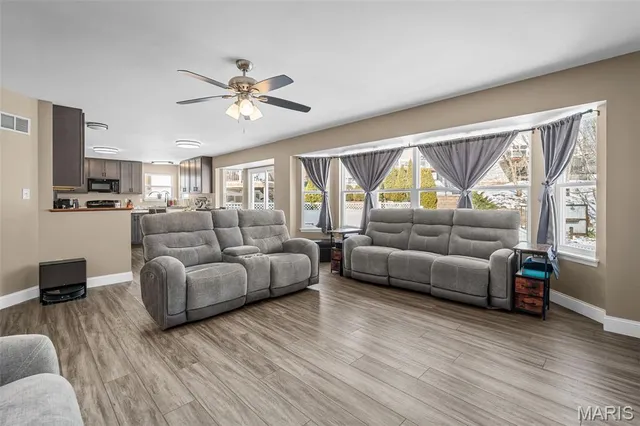 $410,000 | 2233 Appaloosa Trail, High Ridge, MO 63049