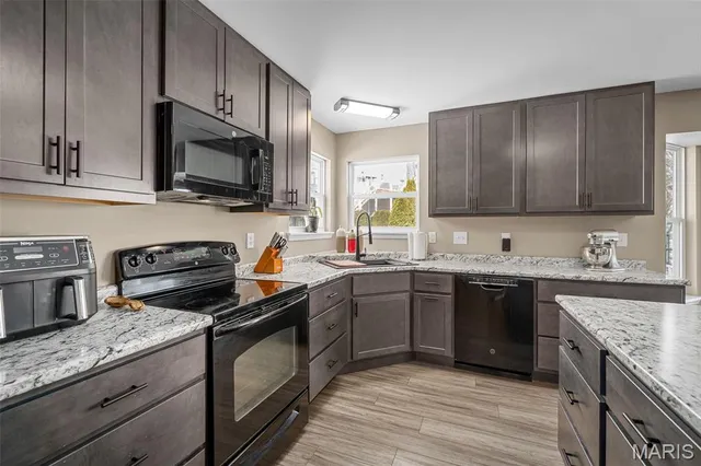 $410,000 | 2233 Appaloosa Trail, High Ridge, MO 63049