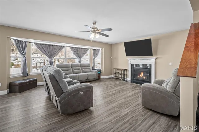 $410,000 | 2233 Appaloosa Trail, High Ridge, MO 63049