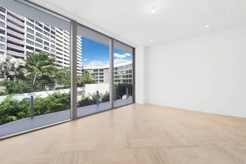 $10,100,000 | 5 Grove Isle Drive, Unit M301, Coconut Grove, FL 33133