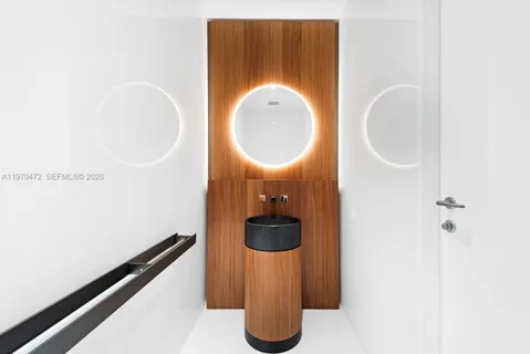 $10,100,000 | 5 Grove Isle Drive, Unit M301, Coconut Grove, FL 33133