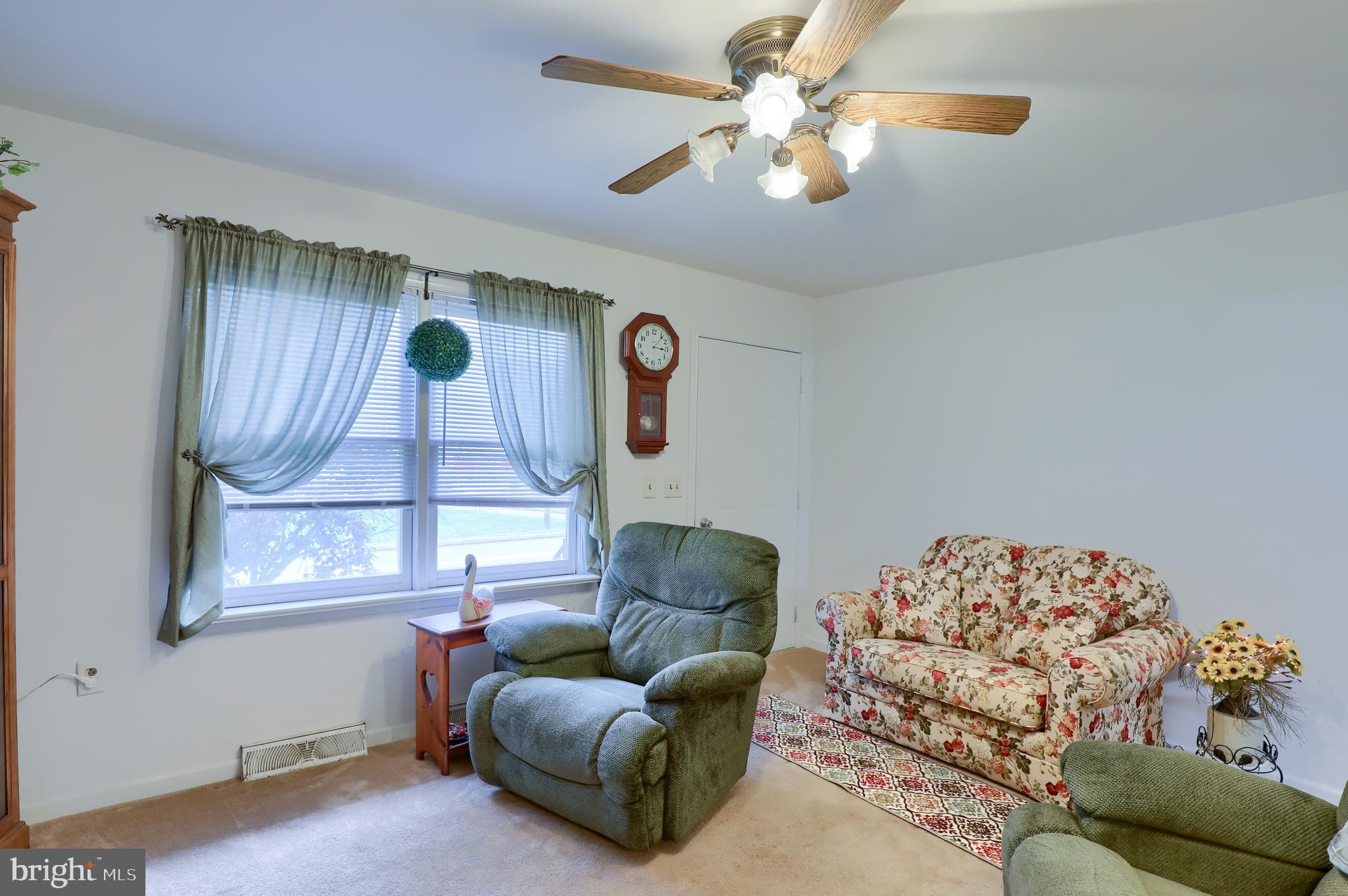 1546 Stony Battery Road Lancaster, PA 17601 - Photo 3 of 24 Gallery Image 3