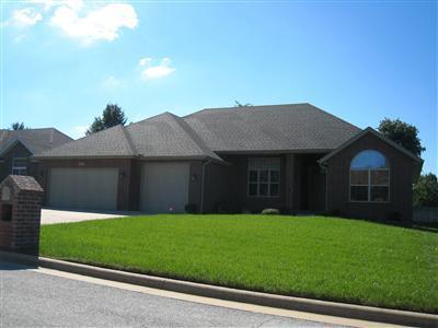 2422 West Cardinal Street Springfield, MO 65810 - Photo 1 of 1 Primary Photo