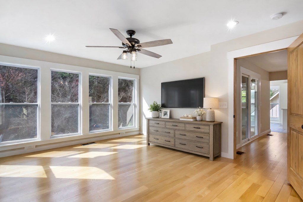 105 West Riveredge Drive Ellijay, GA 30536 - Photo 27 of 56 a view of living room with furniture and flat screen tv