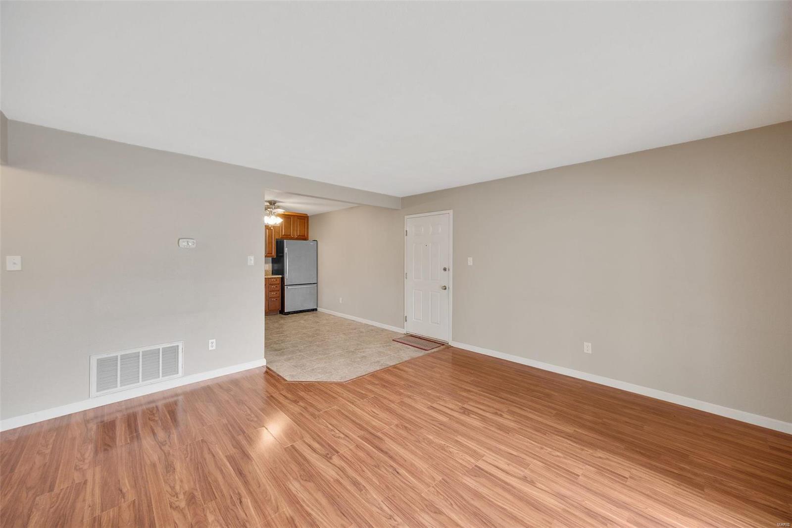 12122 Natural Bridge Road, Unit B Bridgeton, MO 63044 - Photo 4 of 21 Gallery Image 4