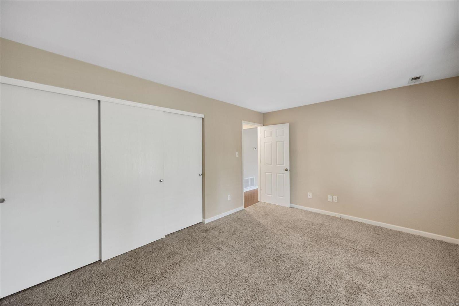 12122 Natural Bridge Road, Unit B Bridgeton, MO 63044 - Photo 8 of 21 Gallery Image 8