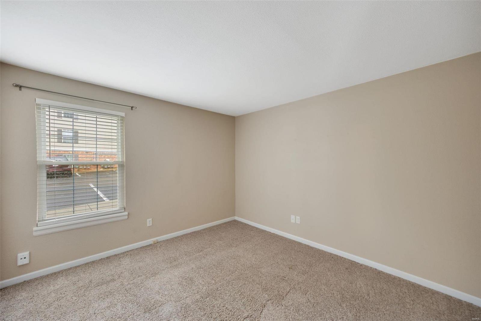 12122 Natural Bridge Road, Unit B Bridgeton, MO 63044 - Photo 9 of 21 Gallery Image 9