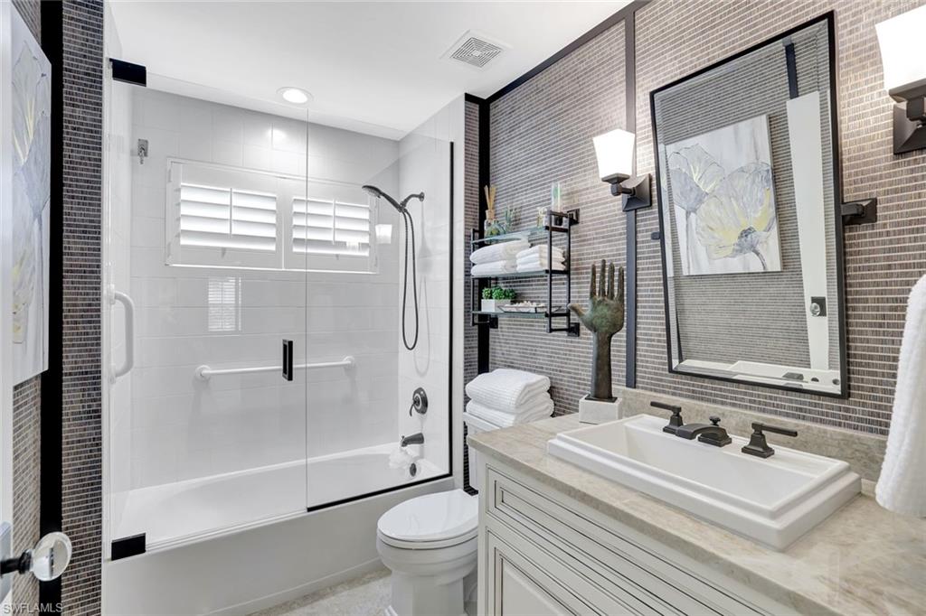 2540 Talon Court, Unit 504 Naples, FL 34105 - Photo 20 of 31