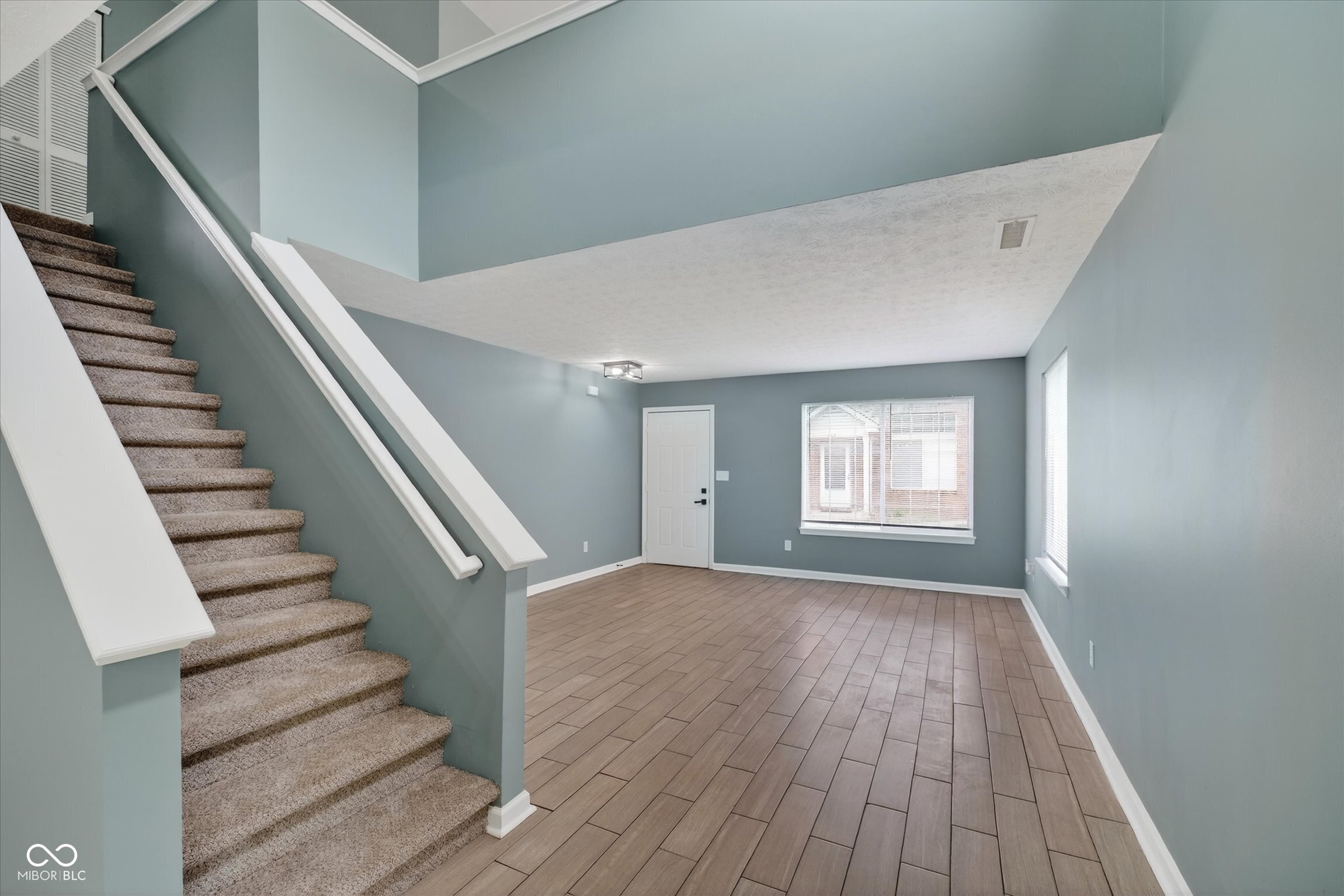 4668 Falcon Run Way Indianapolis, IN 46254 - Photo 3 of 19