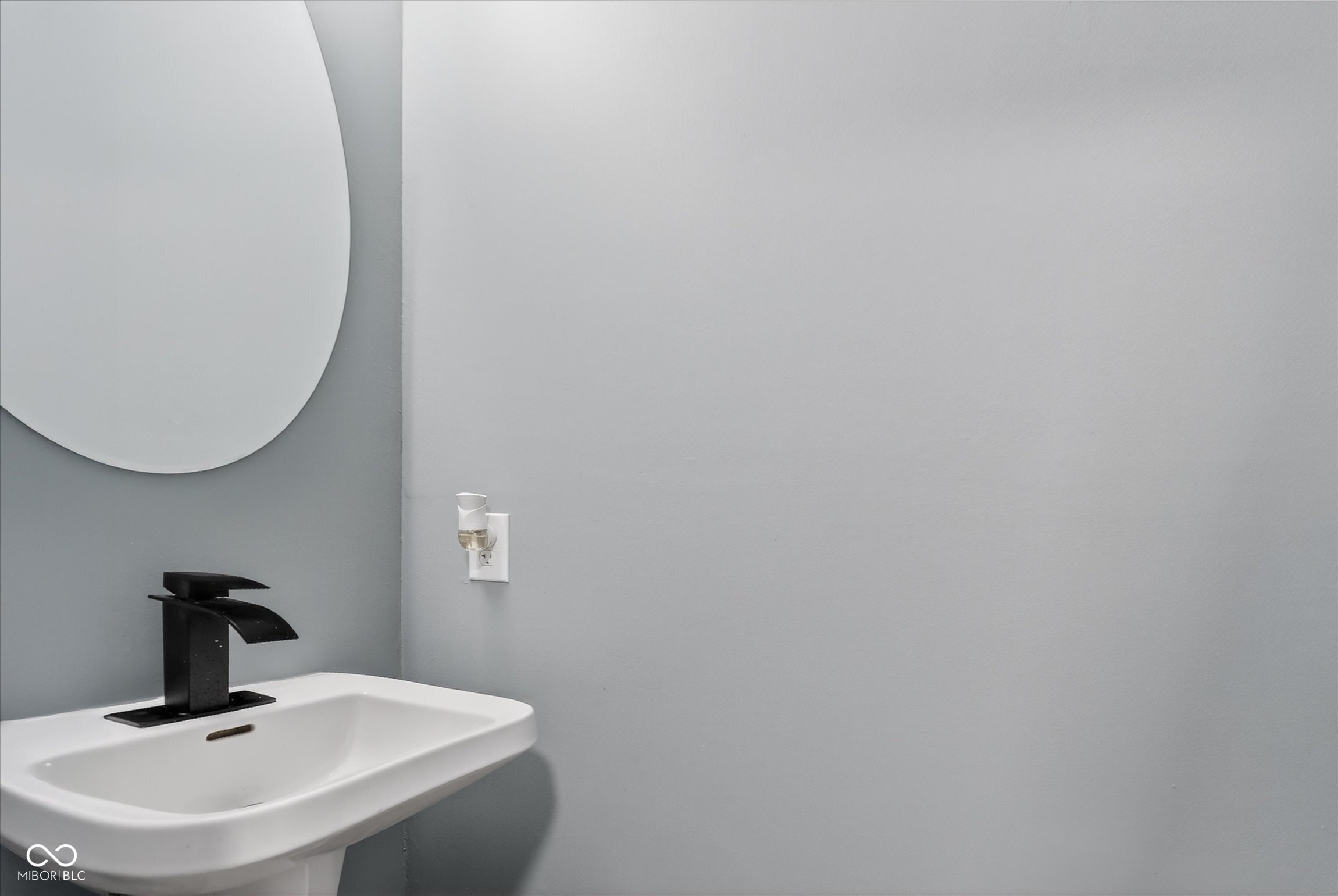 4668 Falcon Run Way Indianapolis, IN 46254 - Photo 6 of 19