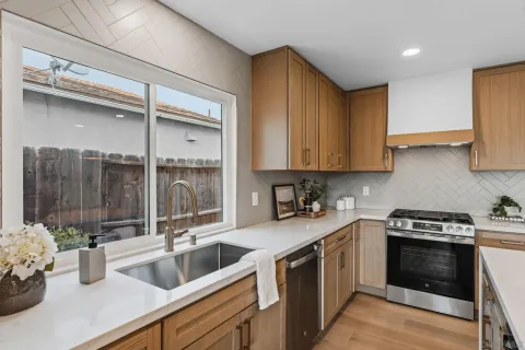 $1,225,000 | 11293 Linares Street, San Diego, CA 92129