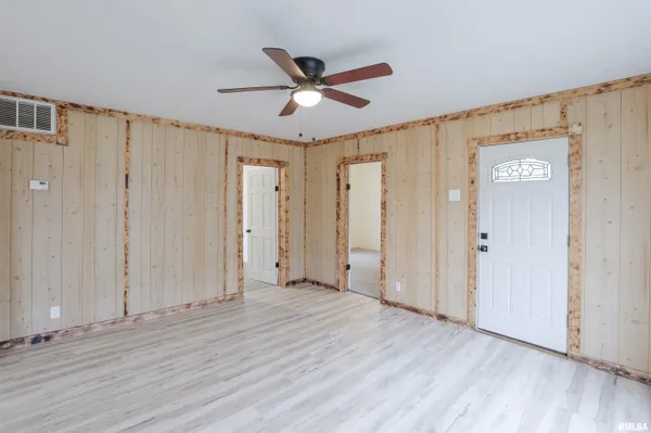 $69,900 | 506 West Poplar Street, West Frankfort, IL 62896