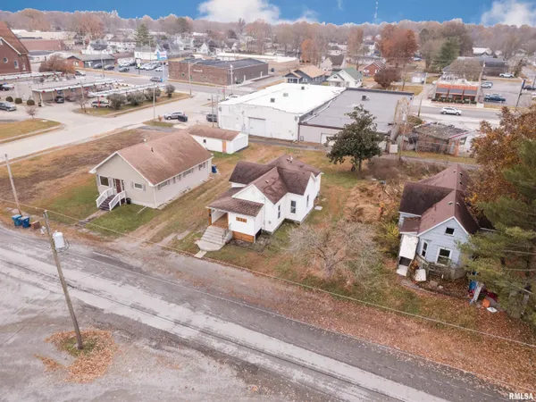 $69,900 | 506 West Poplar Street, West Frankfort, IL 62896