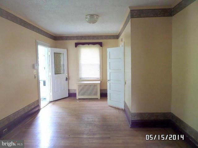 3505 Cedardale Road Baltimore, MD 21215 - Photo 3 of 20 Living Room
