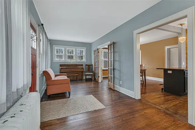 $229,900 | 117 Main Street North, New London, MN 56273