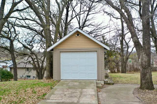 $229,900 | 117 Main Street North, New London, MN 56273