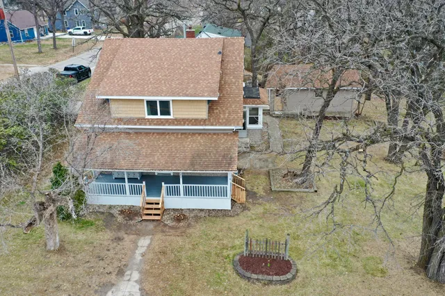 $229,900 | 117 Main Street North, New London, MN 56273