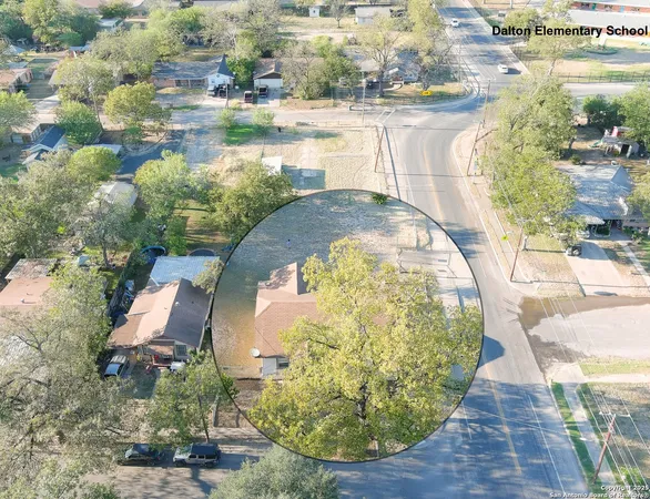 $129,000 | 732 East Mesquite Street, Uvalde, TX 78801