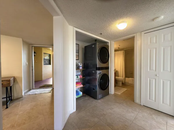 $2,500 | 700 Uno Lago Drive, Unit 305, Juno Beach, FL 33408