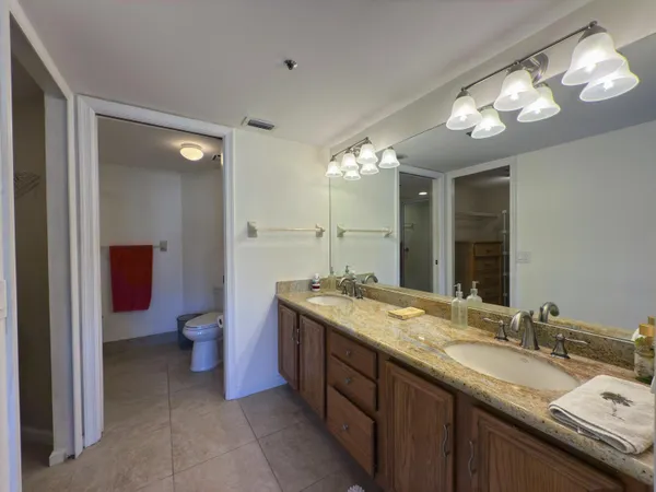 $2,500 | 700 Uno Lago Drive, Unit 305, Juno Beach, FL 33408