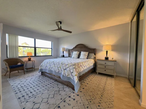 $2,500 | 700 Uno Lago Drive, Unit 305, Juno Beach, FL 33408