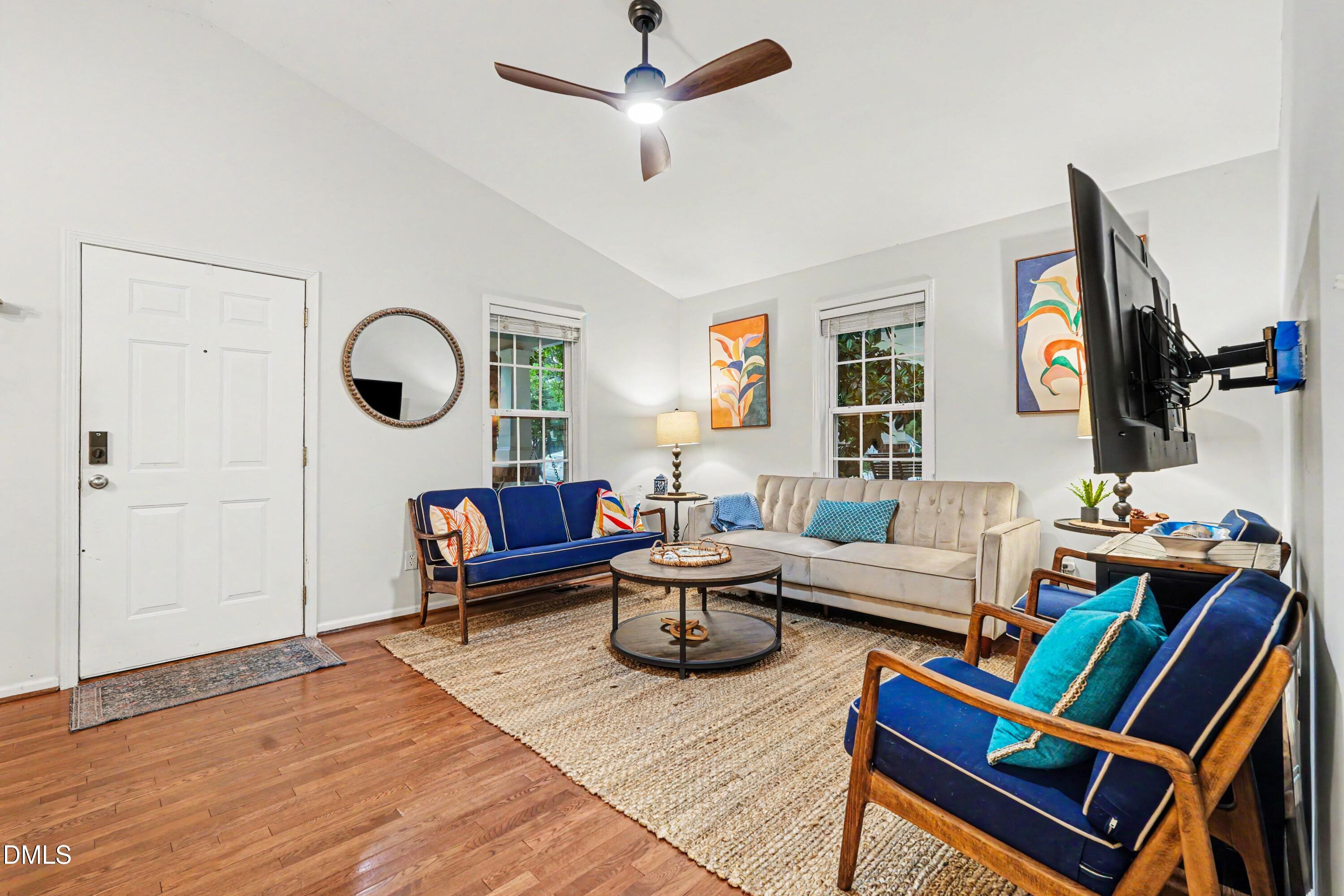 728 South Bloodworth Street Raleigh, NC 27601 - Photo 6 of 21 003_file_1182