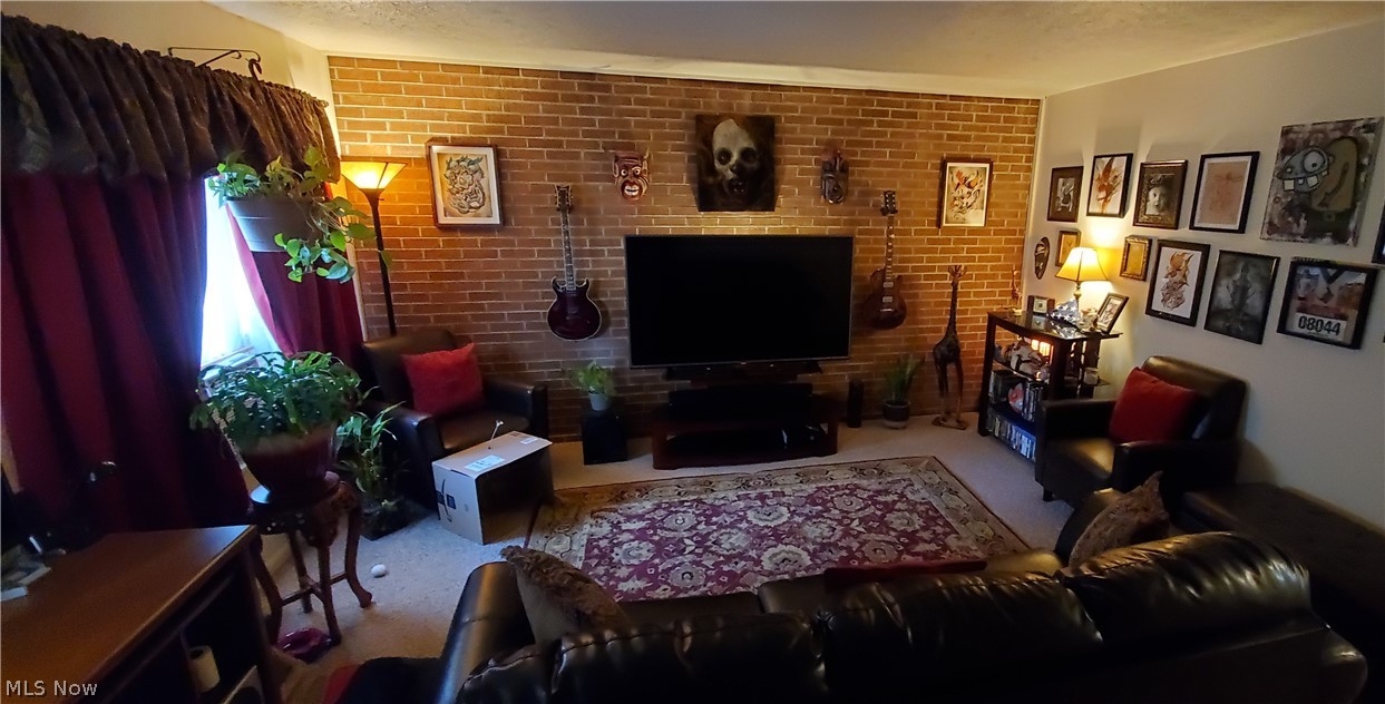 999 Renninger Road, Unit 19 New Franklin, OH 44319 - Photo 3 of 12