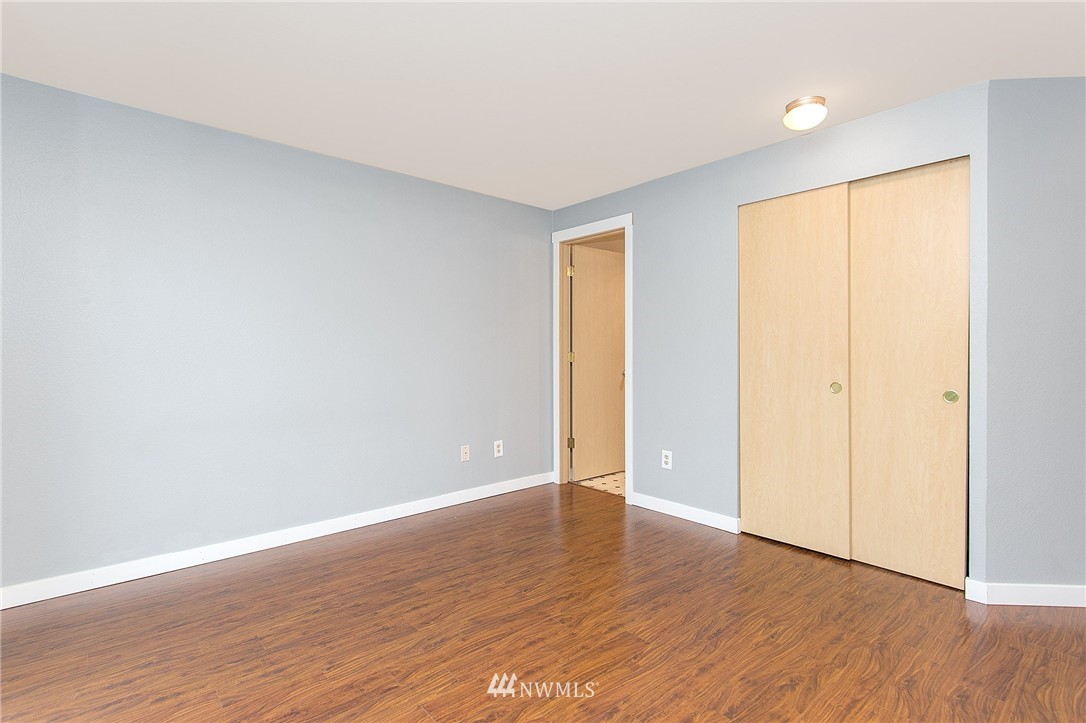 528 166th Place Southeast Bothell, WA 98012 - Photo 14 of 21