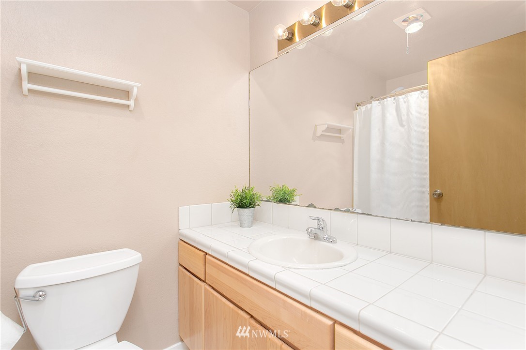 528 166th Place Southeast Bothell, WA 98012 - Photo 16 of 21