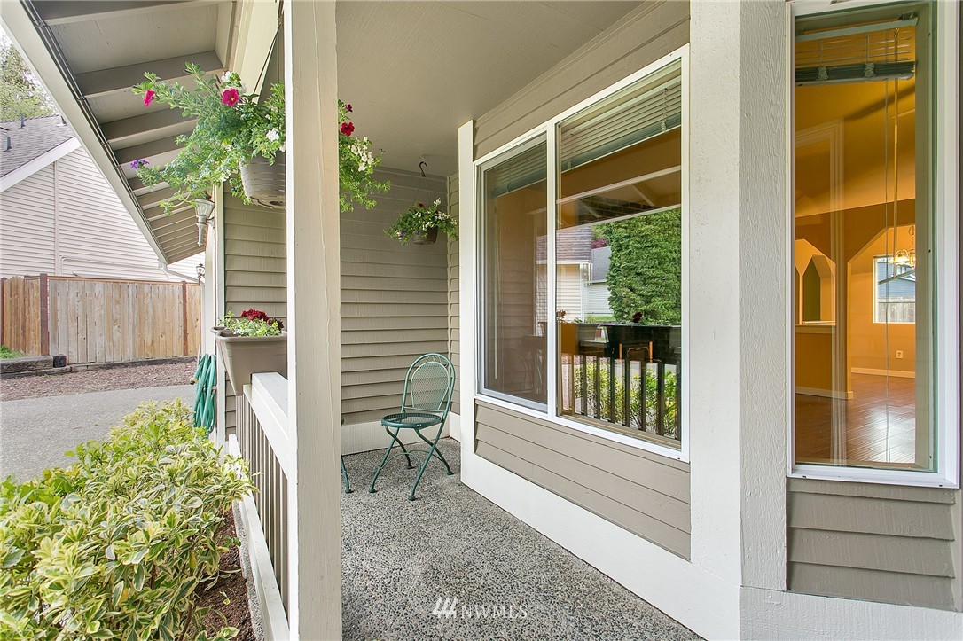 528 166th Place Southeast Bothell, WA 98012 - Photo 4 of 21