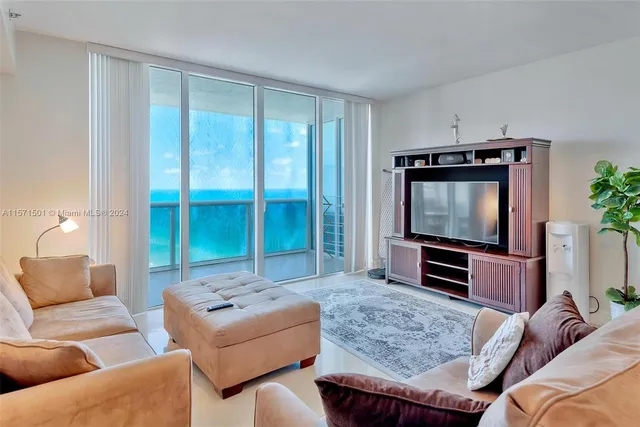 $3,800 | 1830 South Ocean Drive, Unit 4709, Hallandale Beach, FL 33009