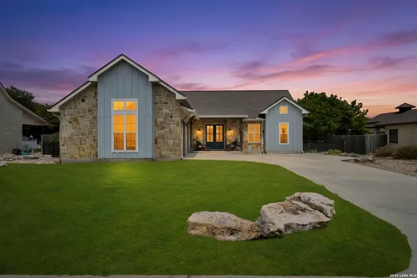 $598,500 | 1916 Summit Top Drive, Kerrville, TX 78028