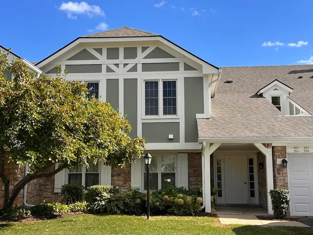 $2,475 | 263 Southwick Court, Unit 934, Vernon Hills, IL 60061