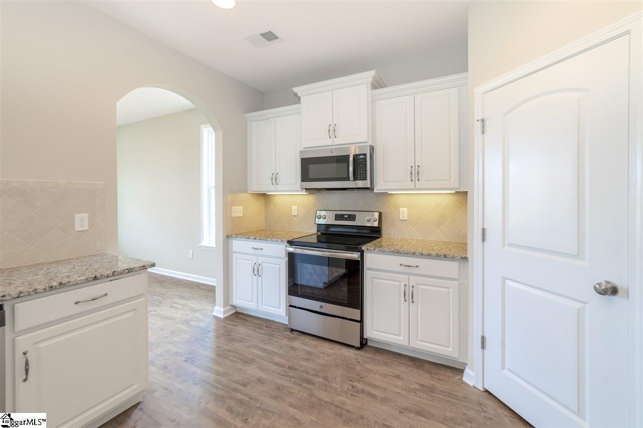 171 Eventine Way Boiling Springs, SC 29316 - Photo 4 of 14 Gallery Image 4