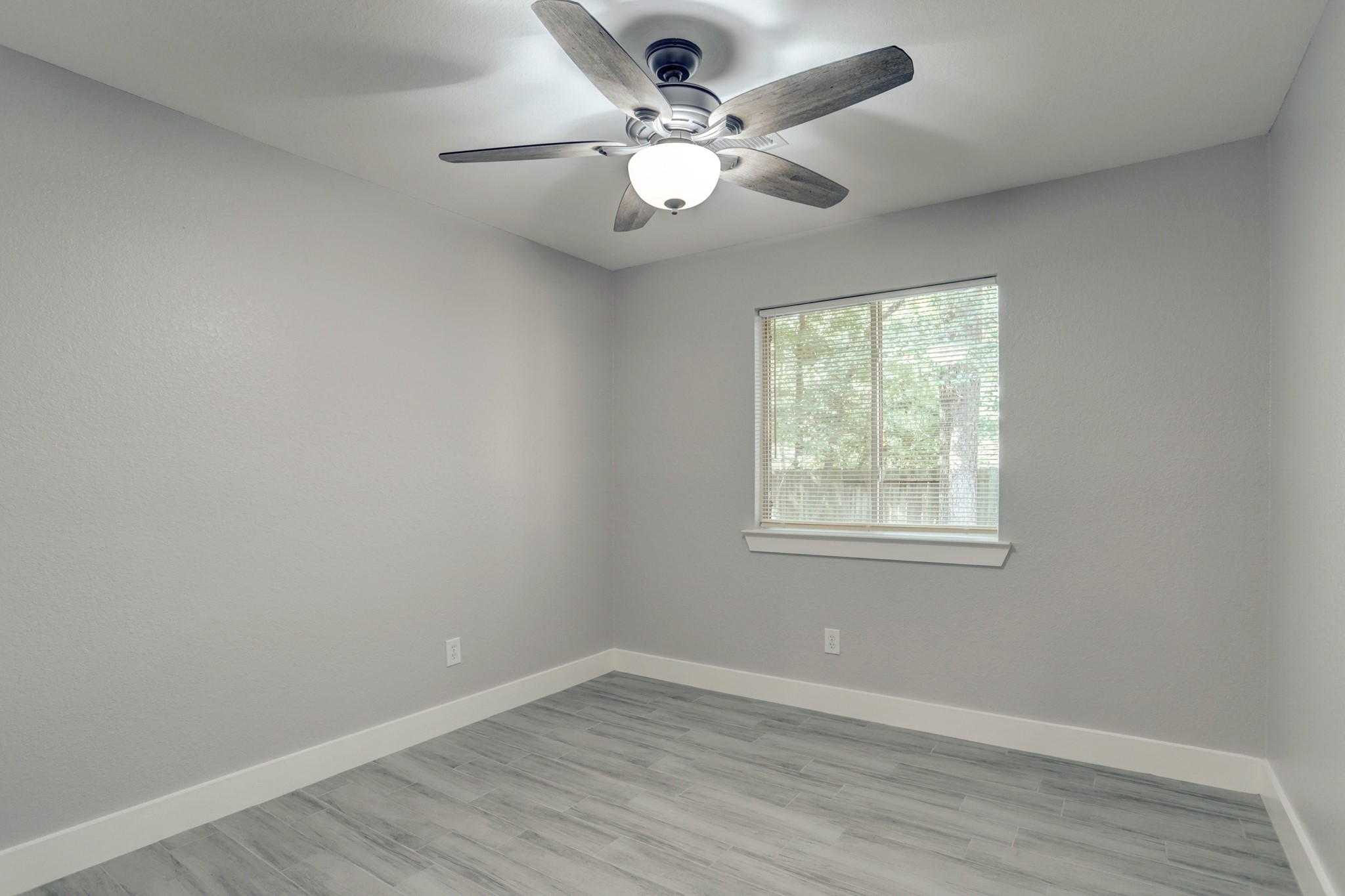6 South Bristol Gate Place Spring, TX 77380 - Photo 20 of 33