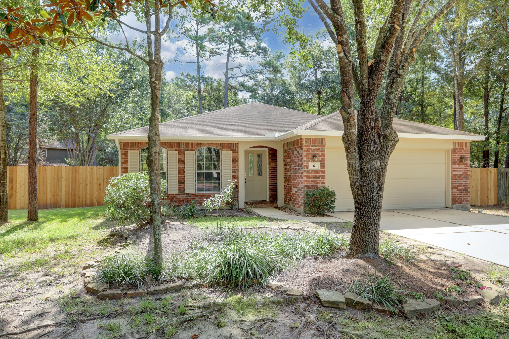 6 South Bristol Gate Place Spring, TX 77380 - Photo 2 of 33
