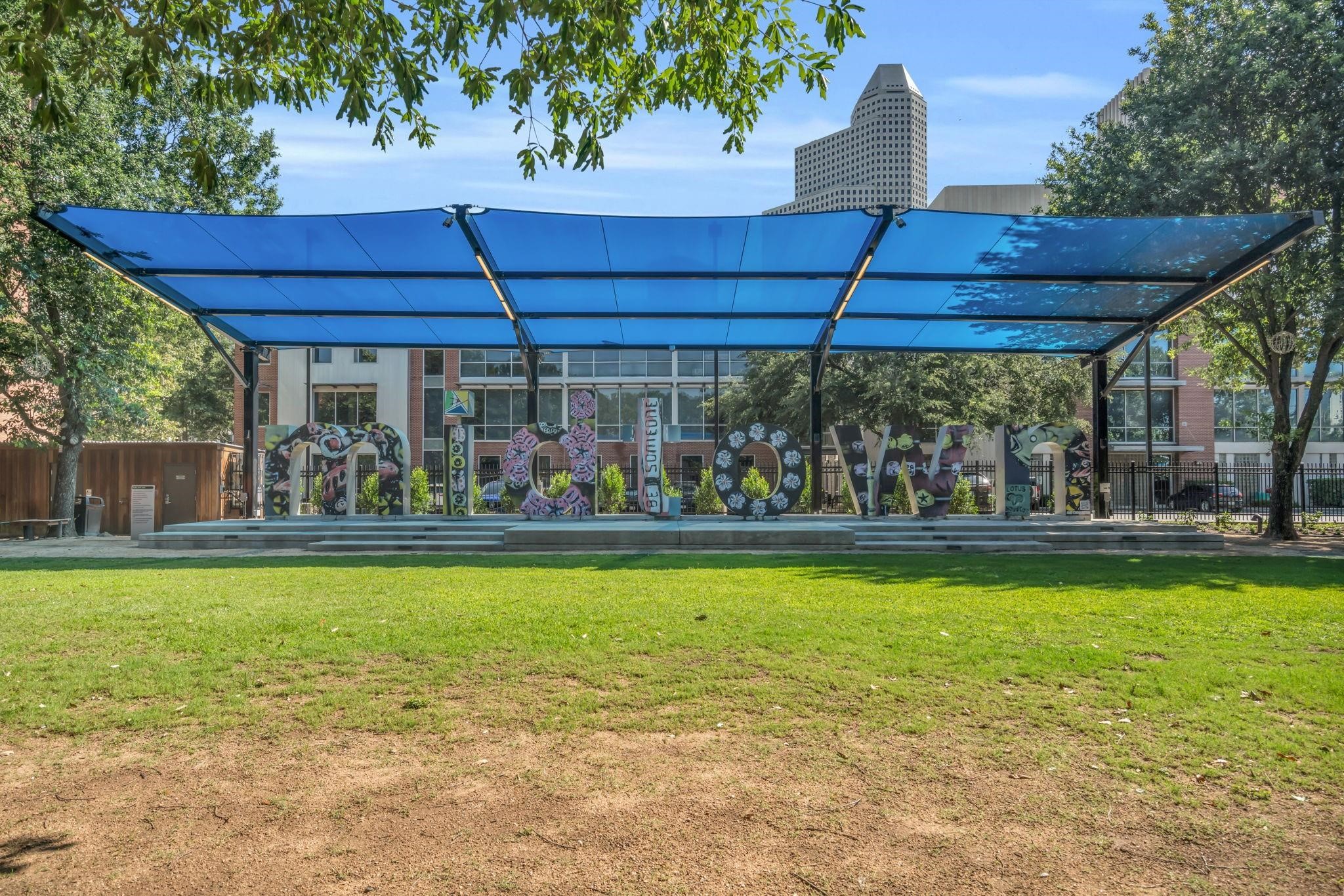 708 Ruthven Street Houston, TX 77019 - Photo 16 of 17 Midtown offers a vibrant city lifestyle with high walkability and proximity to bars, restaurants, cafes, art galleries, and festivals.