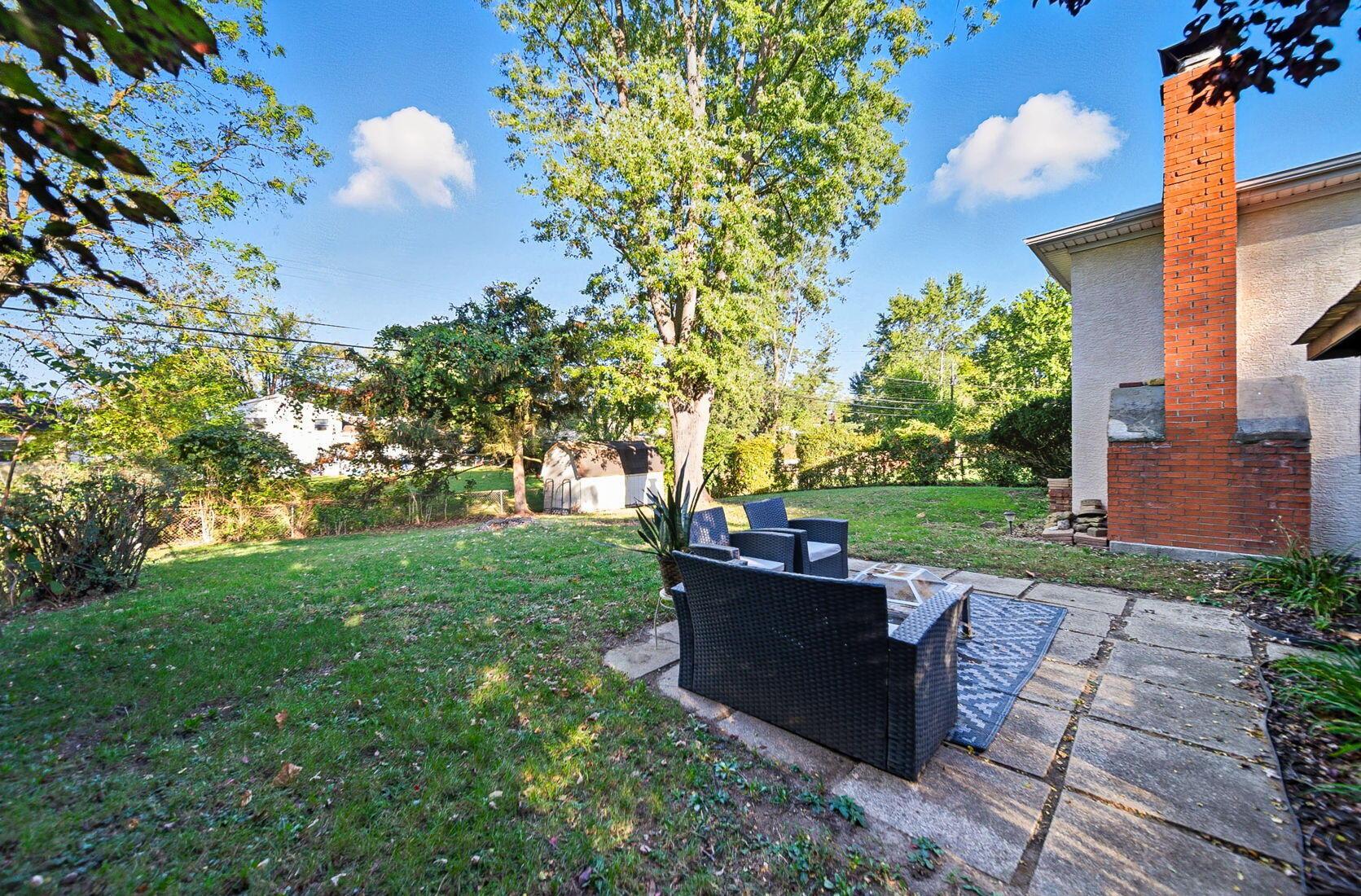 2627 Hubbell Road Columbus, OH 43232 - Photo 30 of 35 Relax and unwind